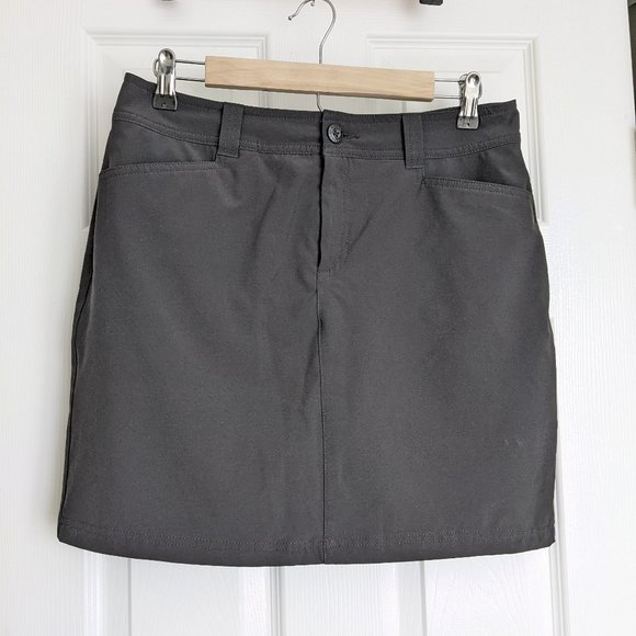 Eddie Bauer Dresses & Skirts - Eddie Bauer Skort, Black, Size 4